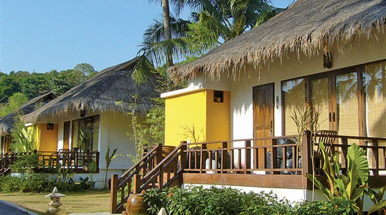 Foto - Bangkok - Phuket - Ko Yao Yai (Thajsko), Patong Beach Hotel ****, Phuket, Glowe Elixir Koh Yao Yai Resort ***+, Ko Yao Yai, Bangkok Palace Hotel ****, Bangkok