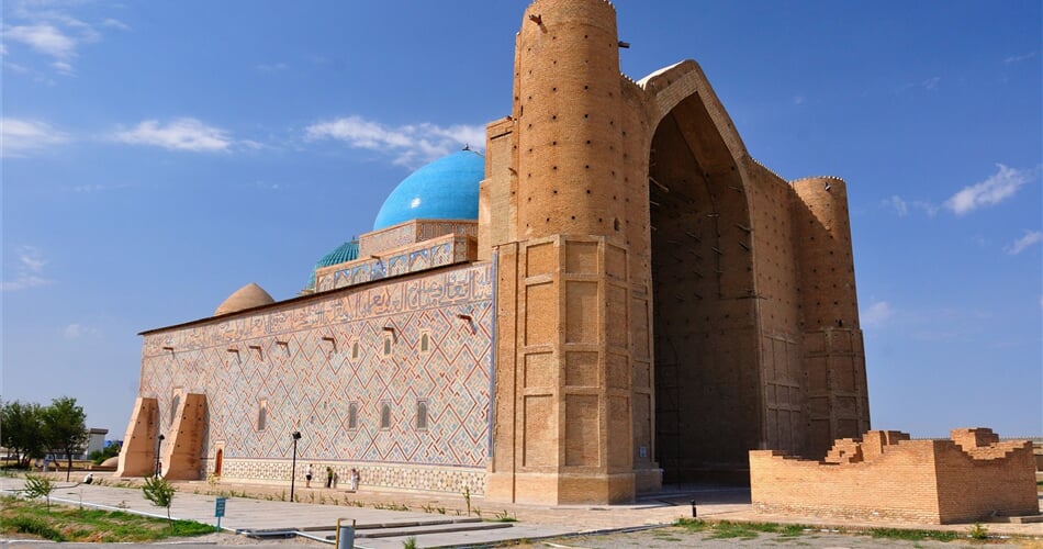Kazachstan_Turkestan_shutterstock_61984729