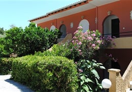 Agios Georgios - Apartmánový dům Leonidas