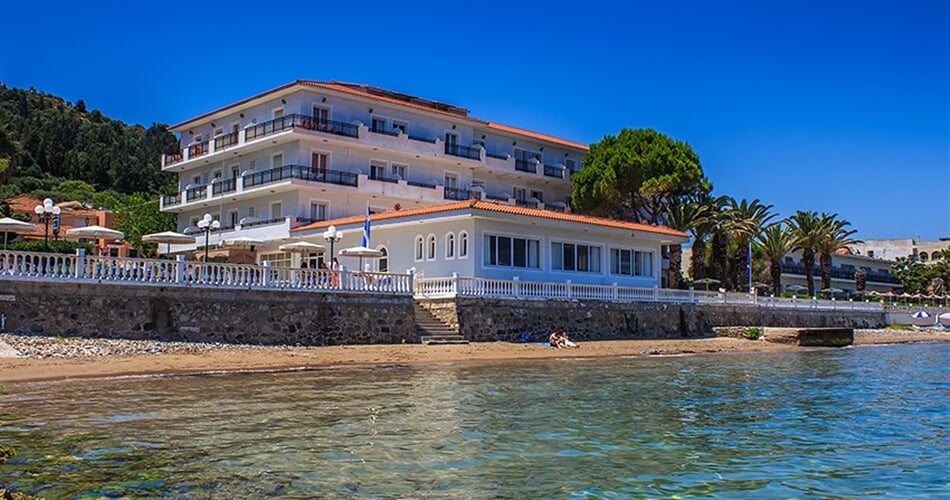 Hotel Chryssi Akti: fotografie vybavení exteriérů a interiérů ubytování.