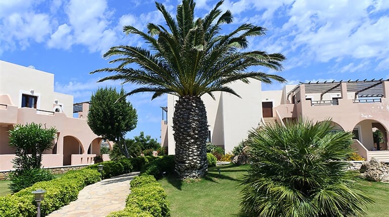 Hotel Irini Beach: fotografie vybavení exteriérů a interiérů ubytování.