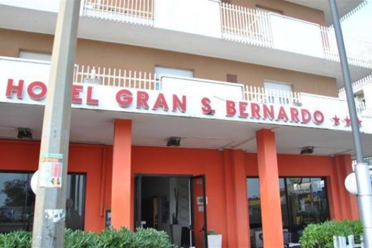 Hotel Gran San Bernardo 03
