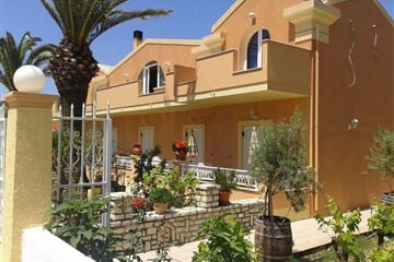 Agios Georgios - Studia Antonis