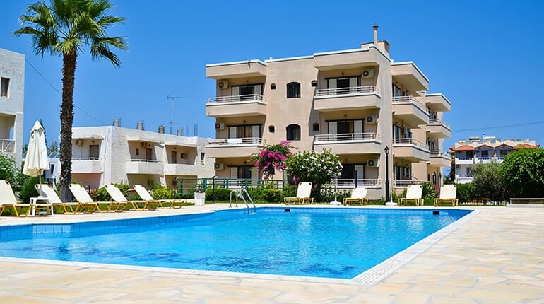 Hotel Niko Elen: fotografie vybavení exteriérů a interiérů ubytování.