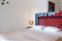 Hotel Atlas Boutique: fotografie vybavení exteriérů a interiérů ubytování.