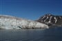 ledovec-ktery-je-k-videni-pri-ceste-do-barentsburgu-2