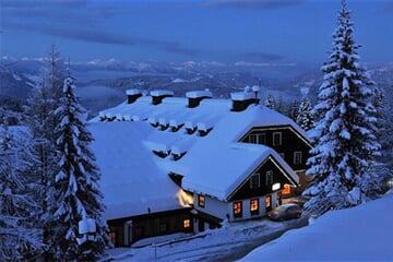 AAM - Nassfeld - hotel*** Marcius s bazénem přímo na sjezdovce / č.5254