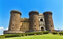 Itálie Neapol středověký hrad Maschio Angioino   Castel Nuovo
