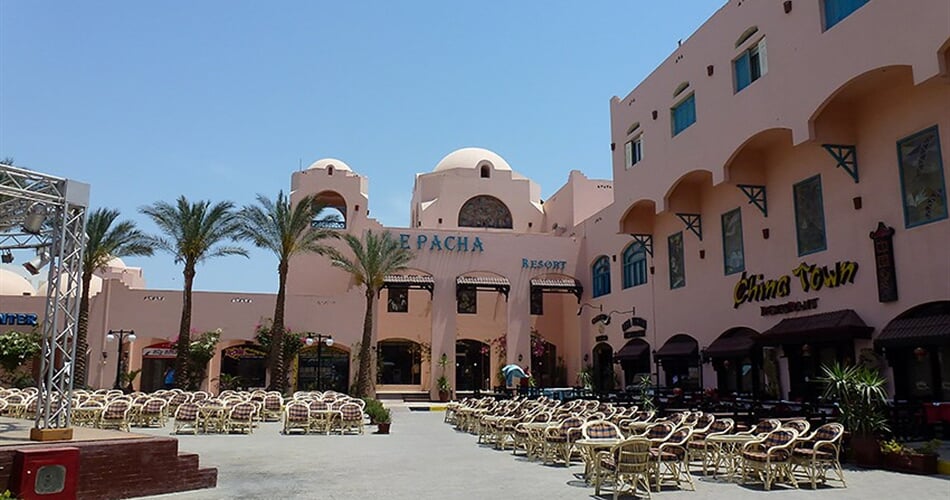 Hotel Le Pacha Resort: fotografie vybavení exteriérů a interiérů ubytování.