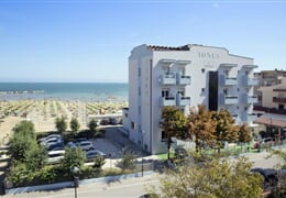 Rimini - Rivabella - Hotel IONES 3*