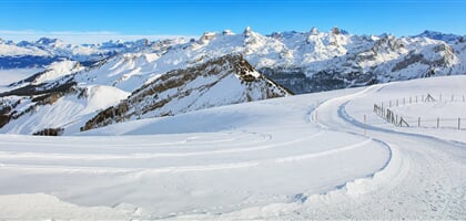 Jarní lyžování na ledovcích