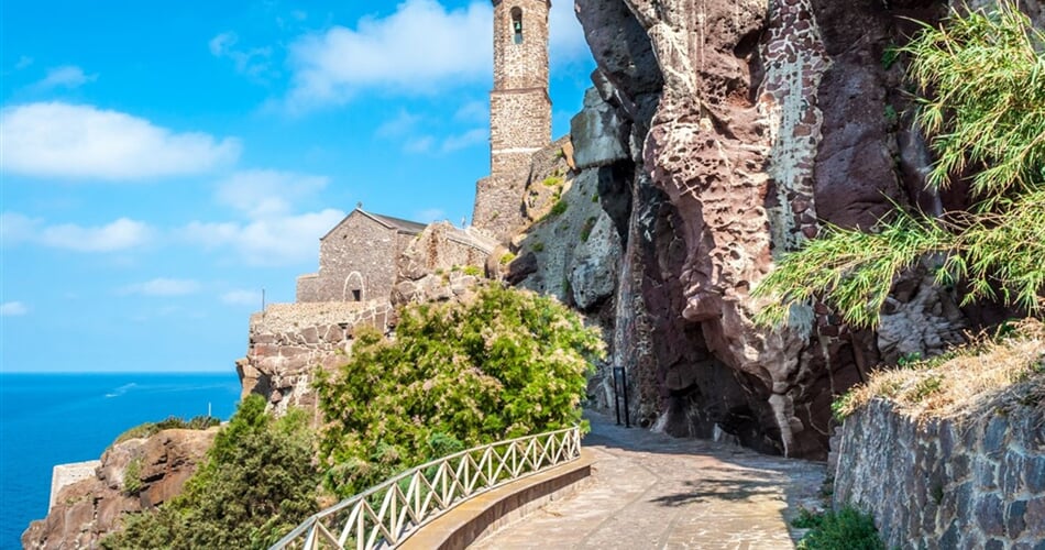 Pobytově-poznávací zájezd Itálie - Sardinie - Castelsardo