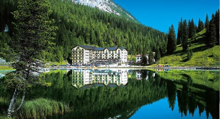 3576563 - grand - hotel - misurina