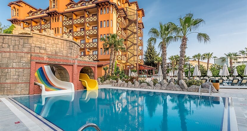 Hotel Villa Side: fotografie vybavení exteriérů a interiérů ubytování.