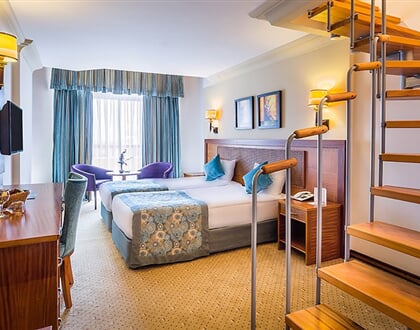 Hotel Villa Side: fotografie vybavení exteriérů a interiérů ubytování.