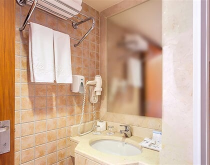 Hotel Villa Side: fotografie vybavení exteriérů a interiérů ubytování.