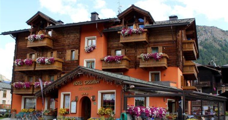 Cassana estate esterno