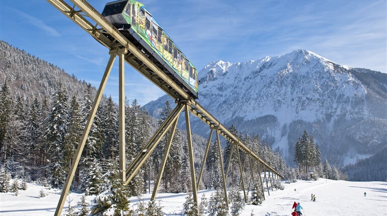 Vánoční lyžovačka v Alpách