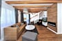 1557 img1 b