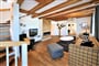 1562 img1 b