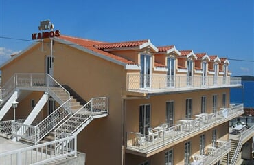 Seget Donji (Trogir) - Kairos Villa ***