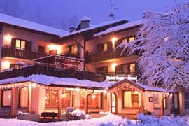 Dolomity Madonna di Campiglio - Pinzolo - Marilleva - hotel*** Regina Elena, skipas v ceně / č.5045