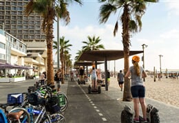 Leonardo Gordon Beach, Tel Aviv