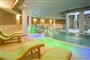 Wellness centrum s krytým bazénem v hotelu Flamingo, Pula, Sardinie