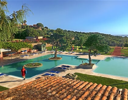 Mini klub s dětskými bazény,  Porto Cervo, Costa Smeralda, Sardinie