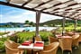 Bar u bazénu, Porto Cervo, Costa Smeralda, Sardinie
