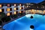 Večerní bazén, Porto Cervo, Costa Smeralda, Sardinie