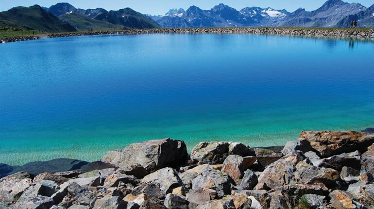 Svycarsko Jakobshorn jezero