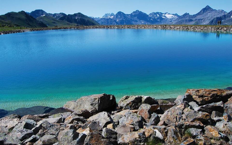 Svycarsko Jakobshorn jezero