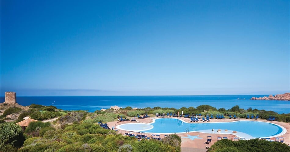 Bazén - panoramatický pohled, Isola Rossa, Sardinie