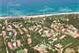 Letecký pohled na resort, Badesi, Sardinie