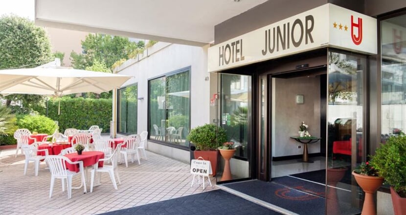i junior ext02