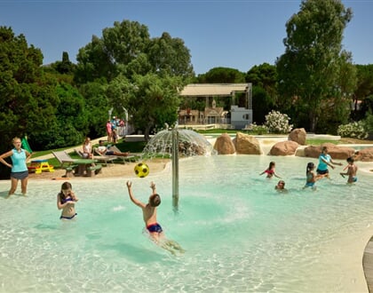 Bazén pro děti, Santa Margherita di Pula, Sardinie