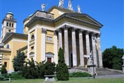 Madarsko Eger 01