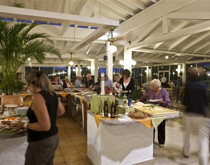 Centrální restaurace La Bahia, Castiadas, Sardinie