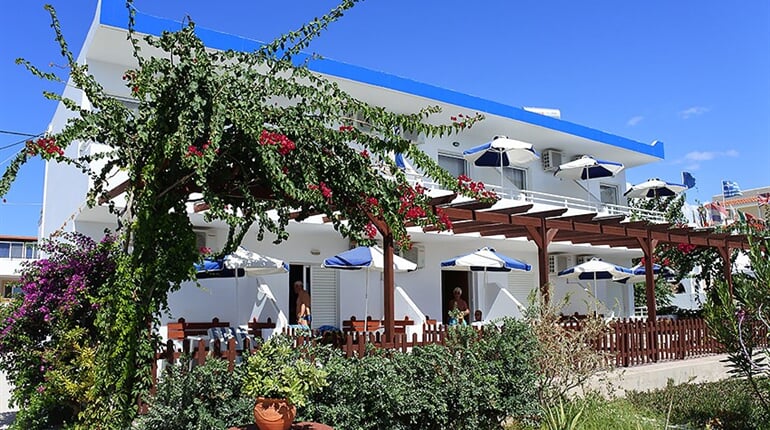 Apartmánový dům Irene: fotografie vybavení exteriérů a interiérů ubytování.