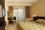 Family Room 9738