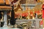 Thajsko - Chiang Mai - nádvoří chrámu Wat Phrathat Doi Suthep (Wiki-Jpatokal)