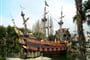 Francie - Paříž - Disneyland, loď z Pirátů v Pacifiku
