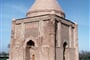 Kazachstán - Taraz, mauzoleum princezny Ayshah Bibi (Wiki free)