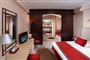 Hotel Jaz Makadi Oasis Resort: fotografie vybavení exteriérů a interiérů ubytování.