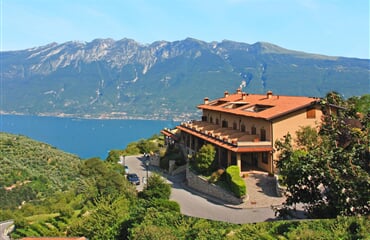 Lago di Garda - Piovere - Hotel Garni Al Poggio 3*