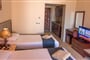 Hotel Gravity & Aqua Park Hurghada (ex Samra Bay): fotografie vybavení exteriérů a interiérů ubytování.