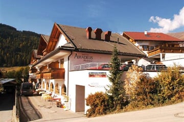 Alpy - Samnaun - all inclusive hotel**** Amadeus s bazénem, karta na lanovky zdarma / č.4422