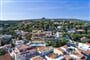 Letecký pohled na hotel, Maladroxia, Sardinie