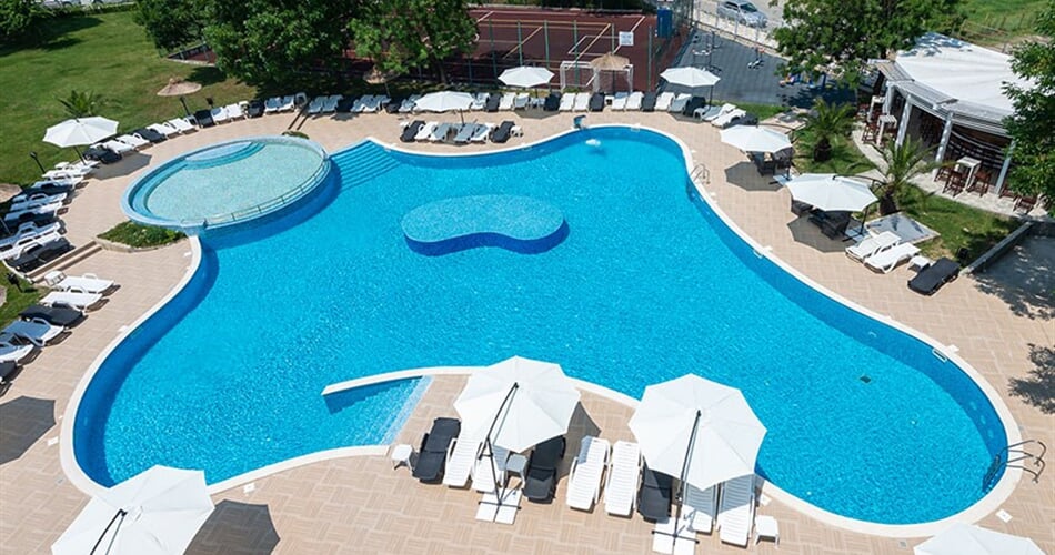 Hotel Belitsa: fotografie vybavení exteriérů a interiérů ubytování.